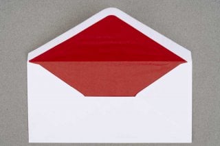 Buste DIN lunghe, bianche con fodera rossa